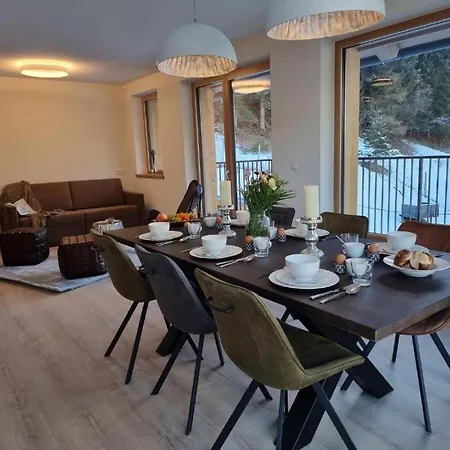 Bergschnucke Homes - In & Out Lägenhet *