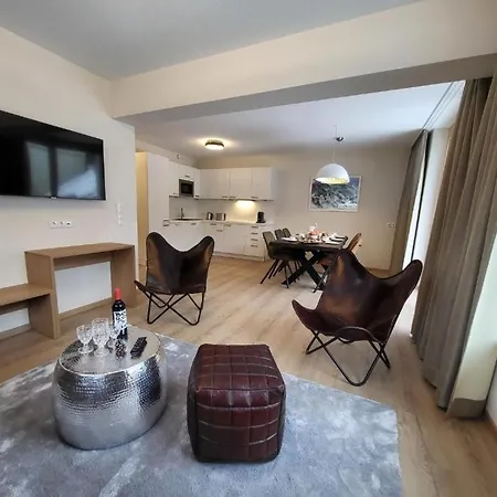 Bergschnucke Homes - In & Out *