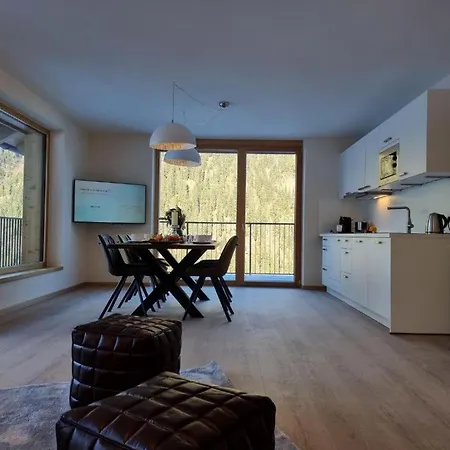 Bergschnucke Homes - In & Out