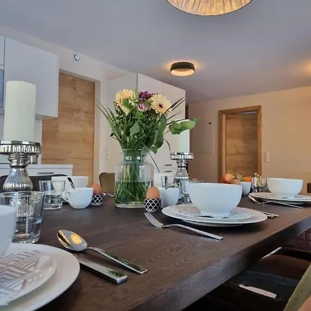 Bergschnucke Homes - In & Out