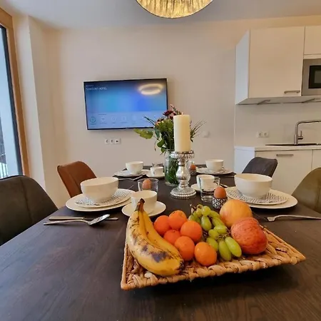 Bergschnucke Homes - In & Out Lägenhet