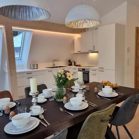 Bergschnucke Homes - In & Out See